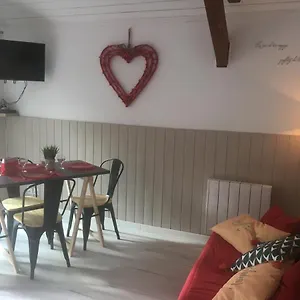 La Durance Et L'helpe Apartment